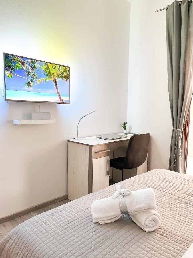 Apartments T&T โตรกีร์ ภายนอก รูปภาพ