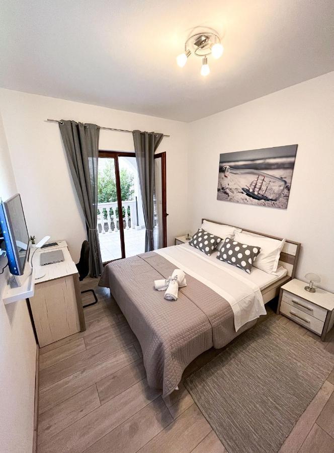Apartments T&T โตรกีร์ ภายนอก รูปภาพ