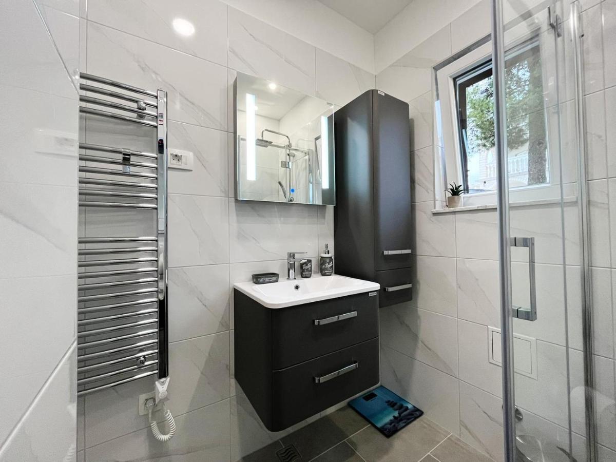 Apartments T&T โตรกีร์ ภายนอก รูปภาพ