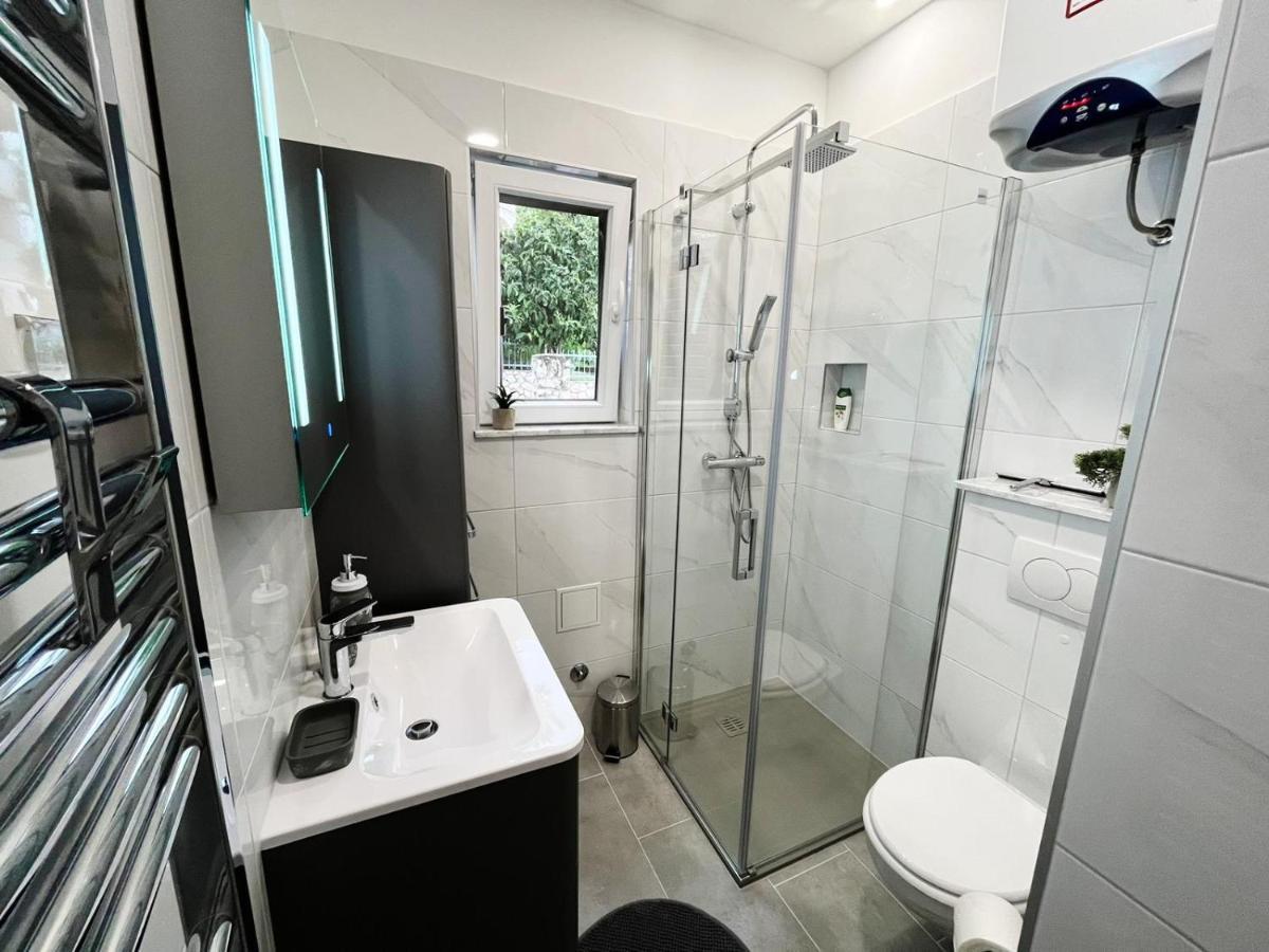 Apartments T&T โตรกีร์ ภายนอก รูปภาพ